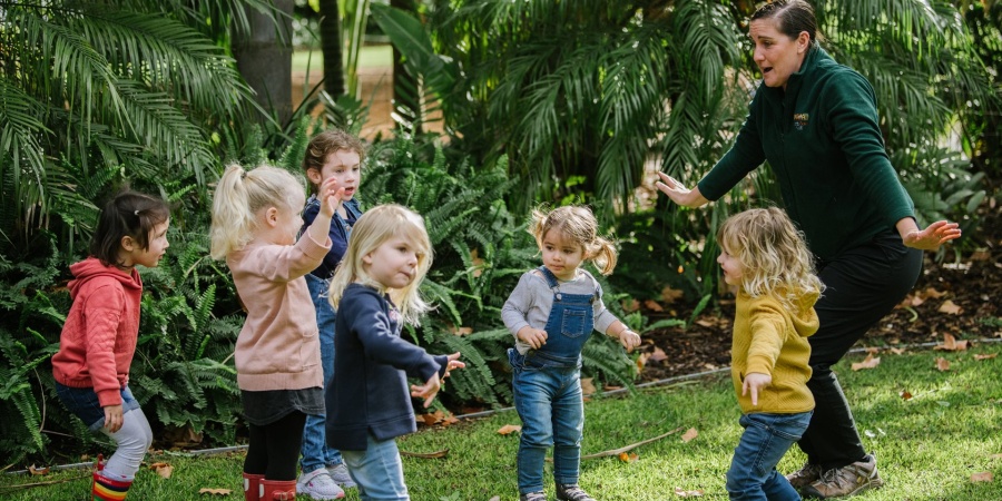 Children at Perth Zoo