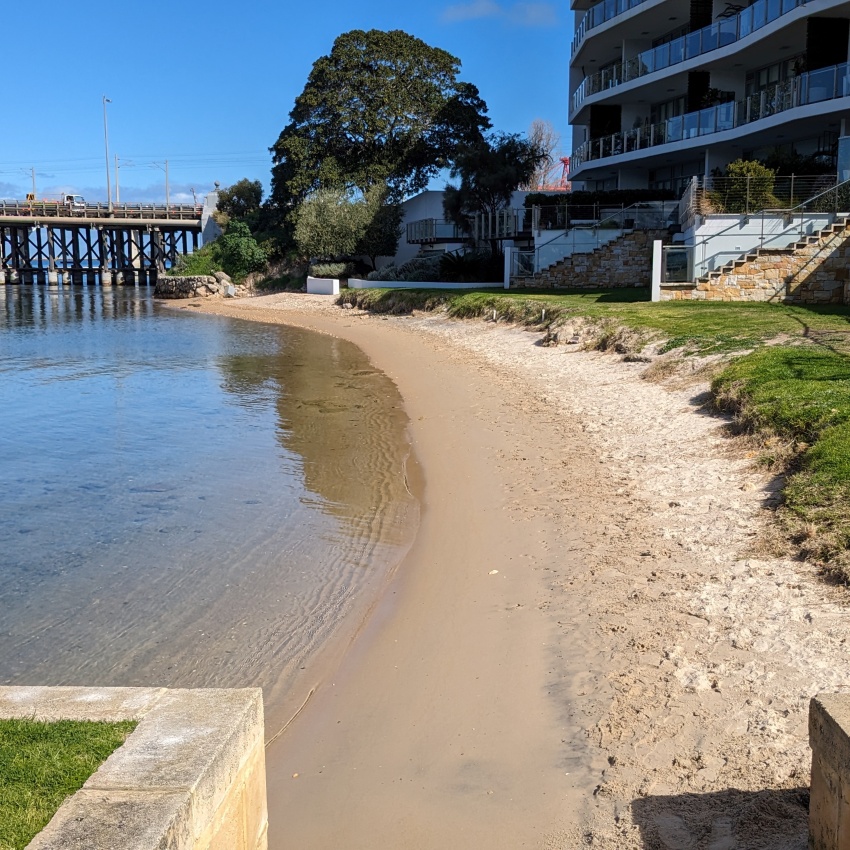 The area at Northbank in the City of Fremantle where a river wall will be constructed.