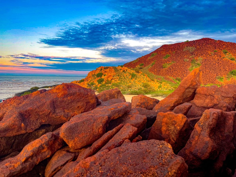 Hearson Cove, Murujuga Cultural Landscape. Photo – Amy Stevens/Murujuga Aboriginal Corporation