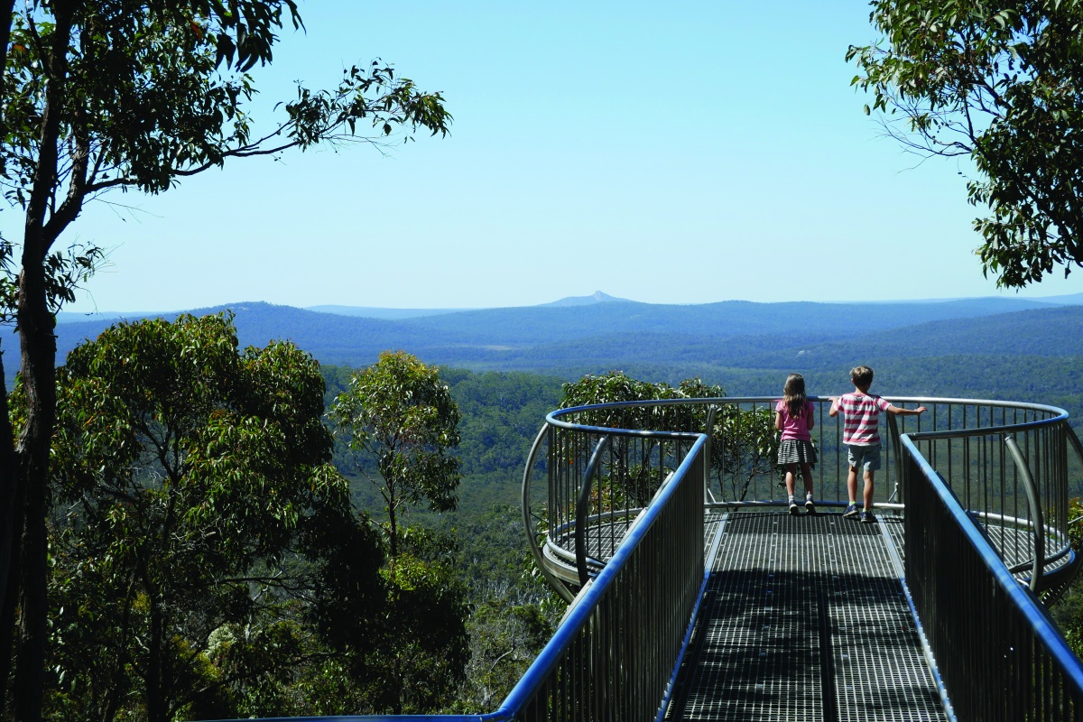 Children overlooking Mount Frankland Wilderness 